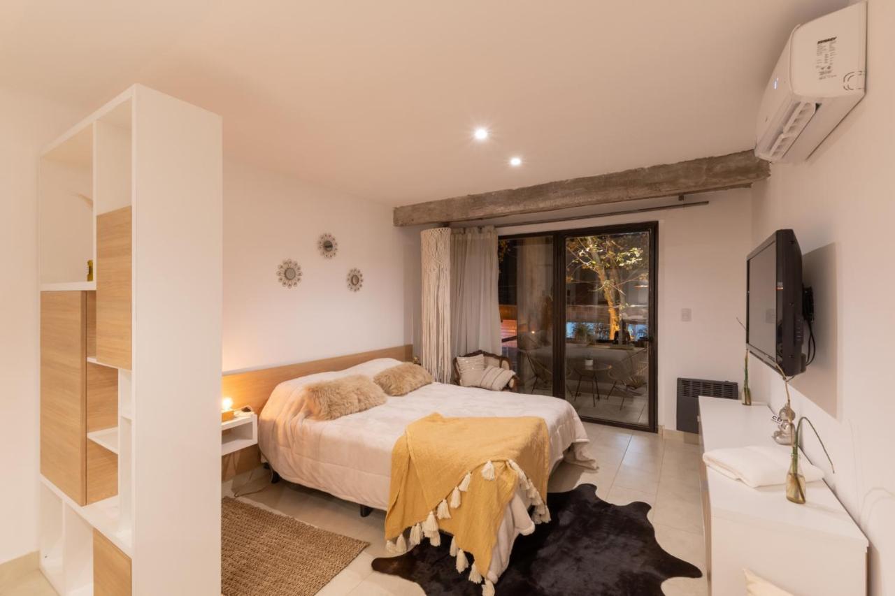 Cbmona Suites Villa Mercedes Buitenkant foto